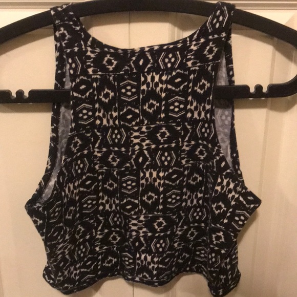 Cropped tank top patterned - Picture 2 of 3